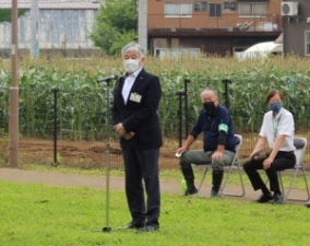挨拶をする永見市長。