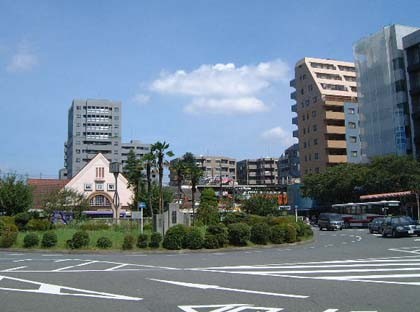 (写真)国立駅舎の写真