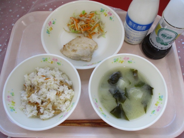 (写真)6日のこんだて