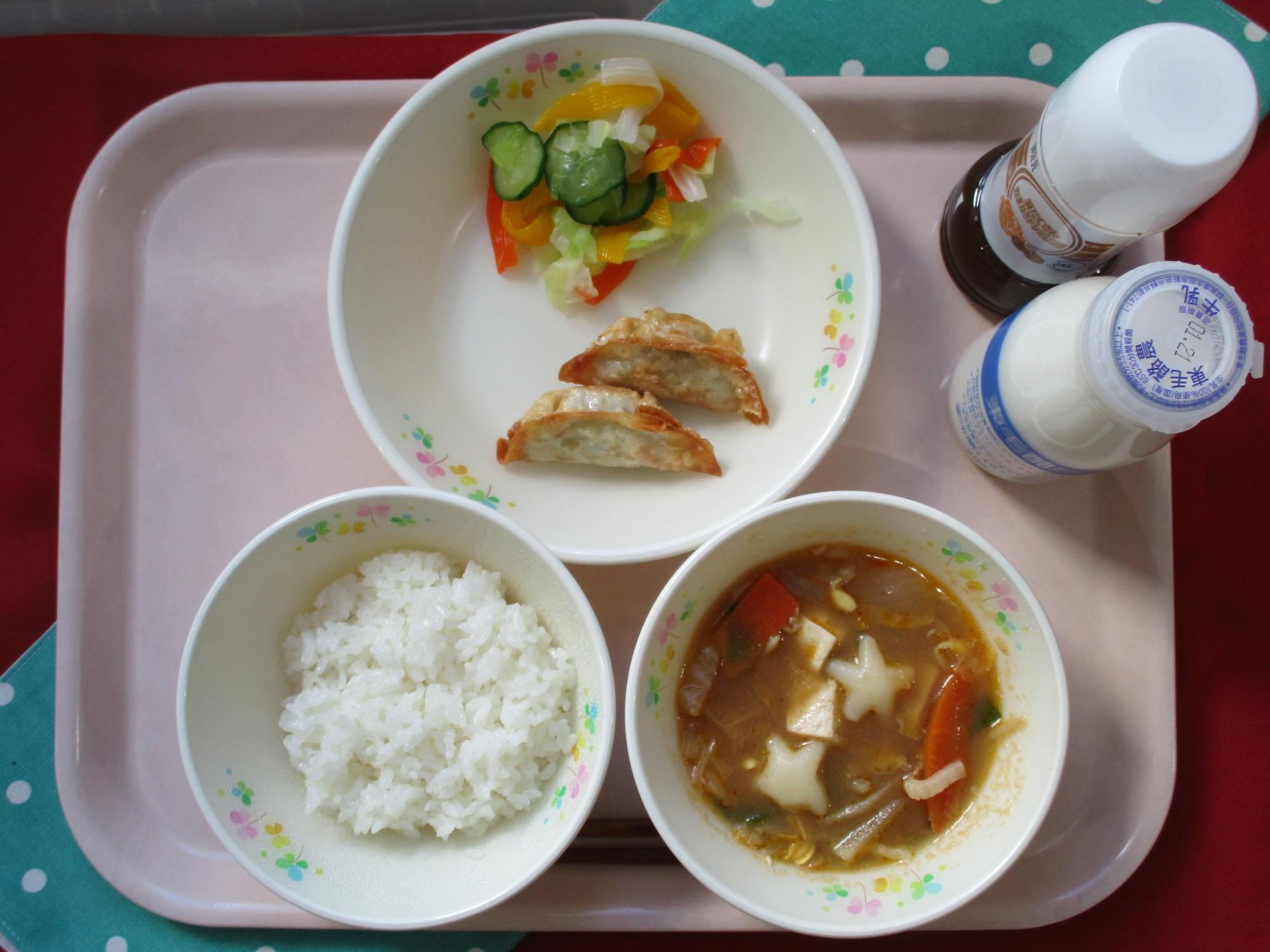 (写真)16日のこんだて