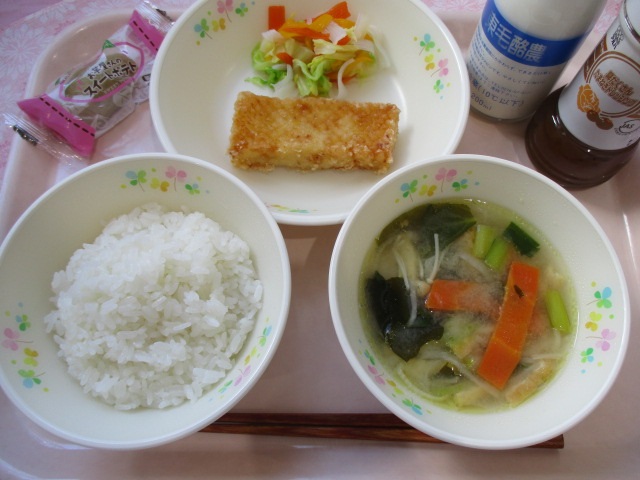 (写真)4日のこんだて