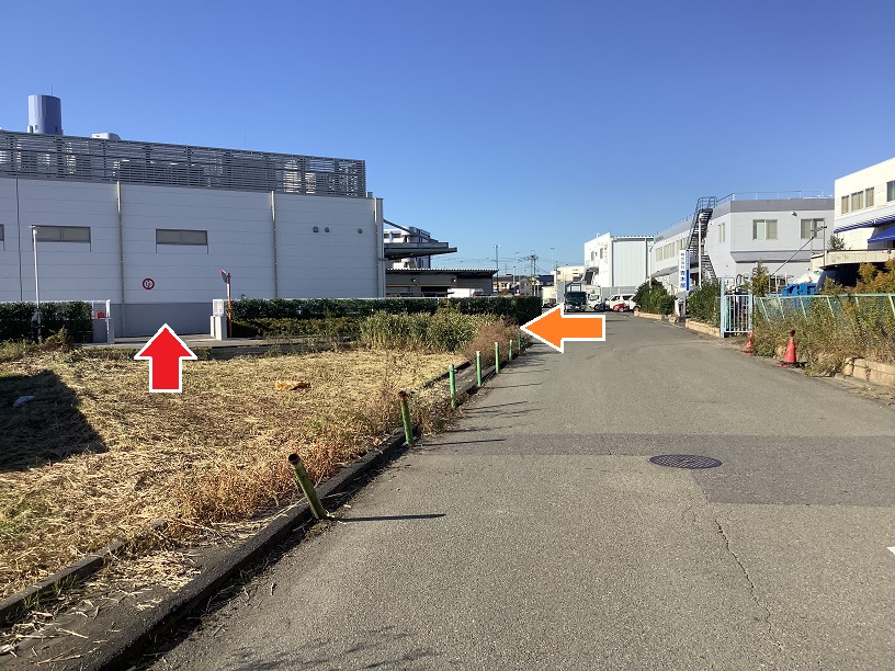 地下駐車場入口東側