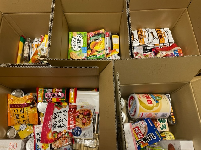 お寄せいただいた食品の一部