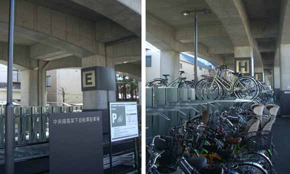 (写真)中央線高架下自転車駐車場の写真