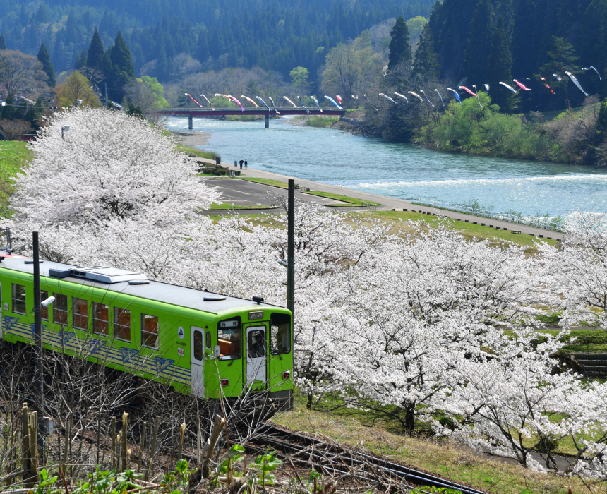 阿仁合駅付近の阿仁河川公園