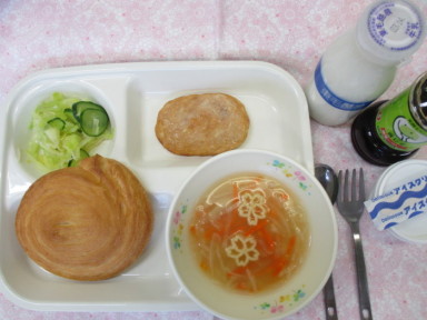 (写真)9日のこんだて