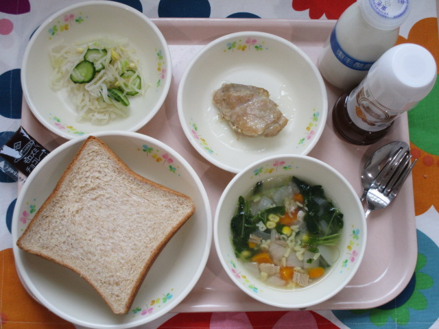 (写真)1日のこんだて