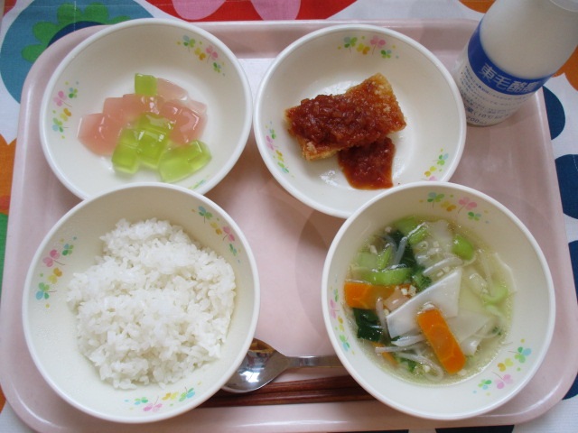 (写真)8日のこんだて